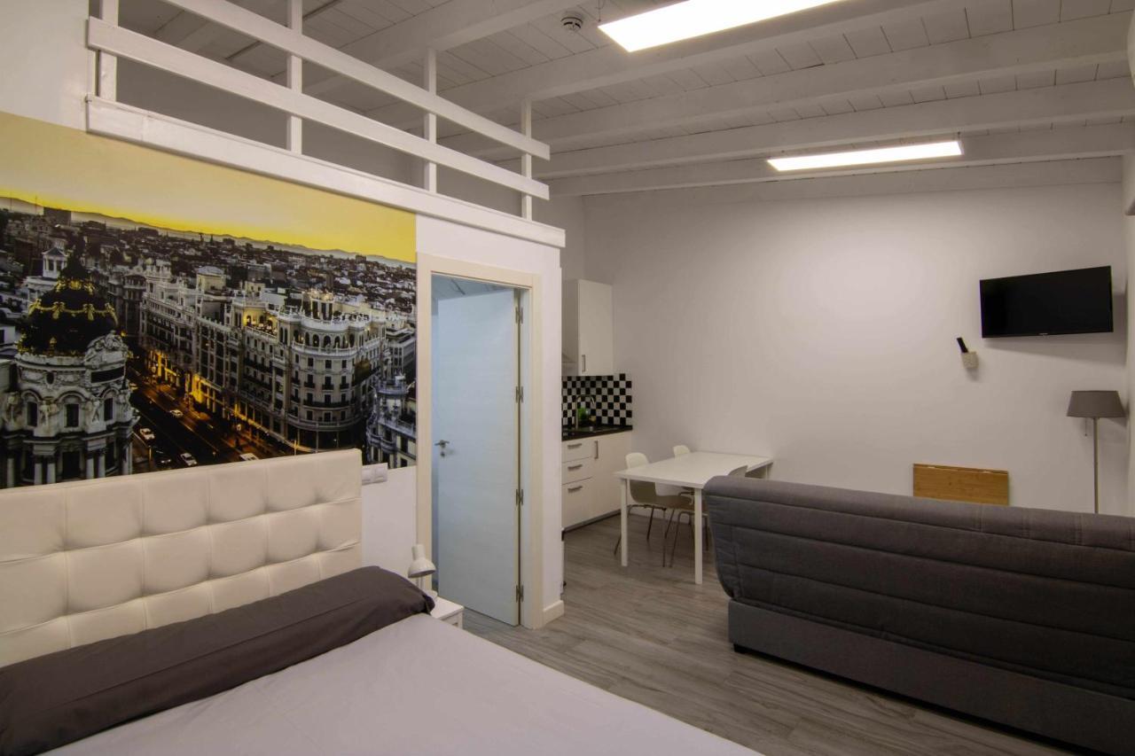 Loft Madrid Apartment Leon Bagian luar foto
