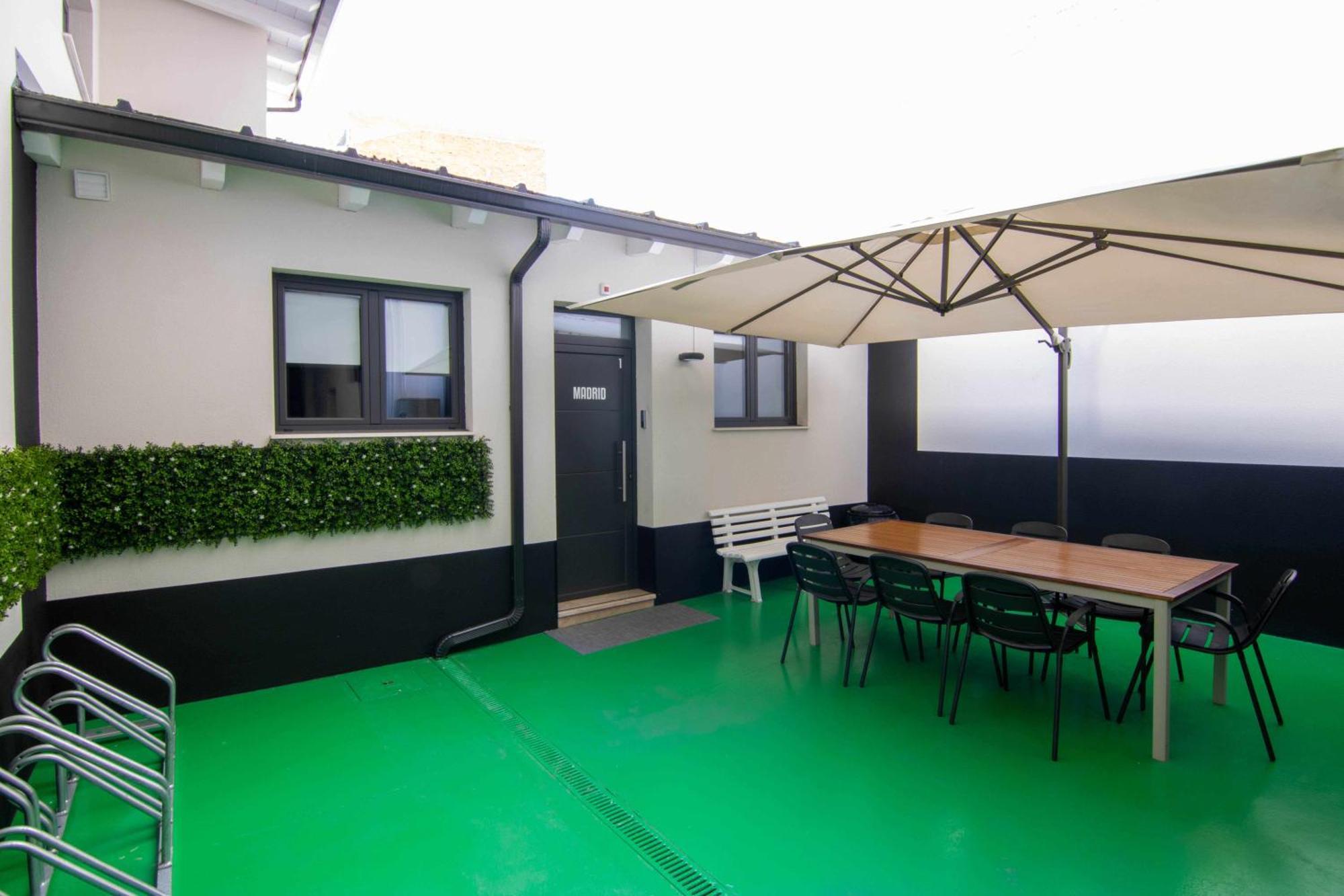 Loft Madrid Apartment Leon Bagian luar foto